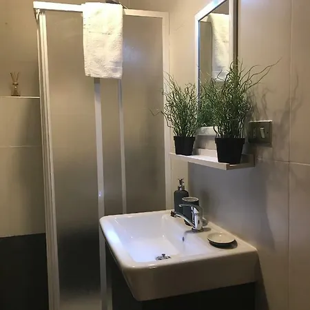 Interno Napoletano Chiaia * ナポリ
